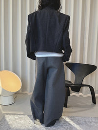 Dark Grey Shoulder Padded Cropped Blazer — in alternativa