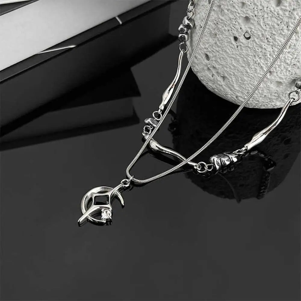 Double Layer Moon And Star Black Pearl Necklace — dettaglio della stampa