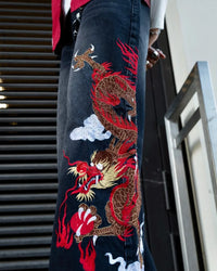 Dragon Graphic Baggy Embroidered Jeans — in alternativa