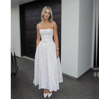 Elegant Floral Midi Dress — vista frontale