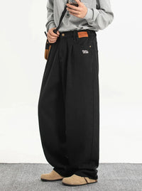 Embroidered Black Baggy Jeans — dettaglio