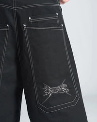 Embroidered Black Denim Shorts Jorts — in alternativa