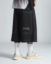 Embroidered Black Denim Shorts Jorts — dettaglio