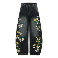 Embroidered Flower Baggy Denim Curved Barrel Jeans — vista posteriore