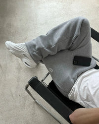 Embroidered Loose Baggy Sweatpant Joggers Trousers — dettaglio del tessuto