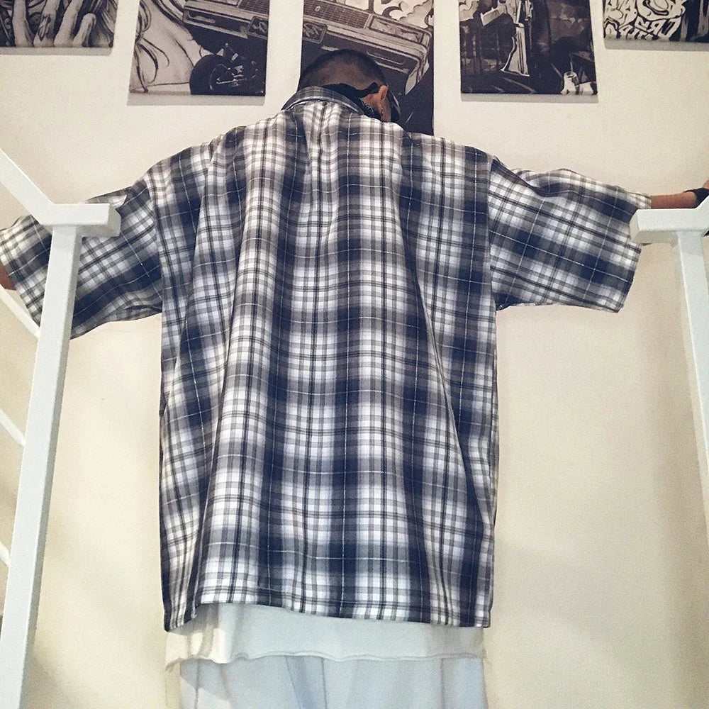 Embroidered Short Sleeve Plaid Button Down Shirt — in alternativa