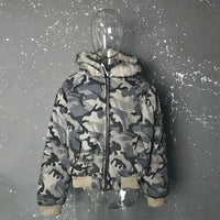 Faux Fur Lined Hood Arctic Camouflage Zip Up Jacket — vista laterale