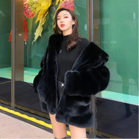 Faux Fur Velvet Hooded Jacket — vista completa