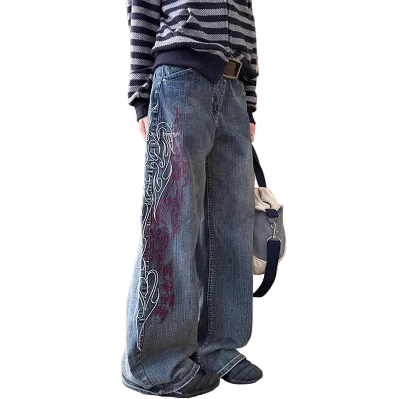 Flame Outline Baggy Embroidered Jeans — dettaglio della stampa
