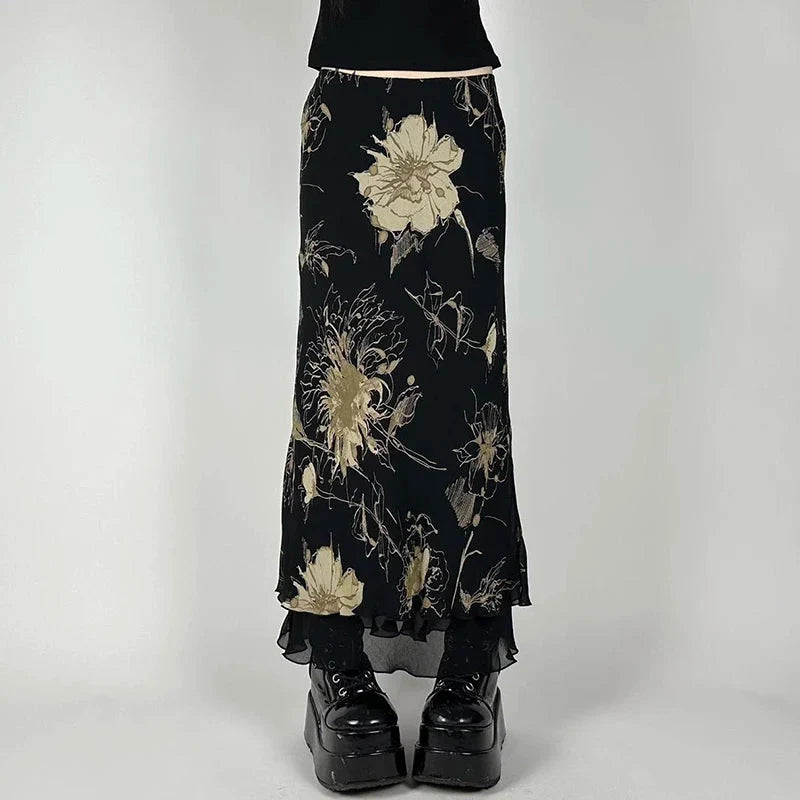 Floral Grunge Black Mesh Maxi Skirt — vista posteriore