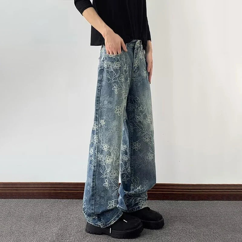 Floral Jacquard Embroidered Straight Leg Jeans — dettaglio del tessuto