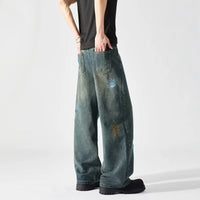 "Flowers in the Meadow" Floral Embroidered Baggy Jeans — dettaglio del tessuto