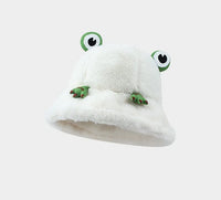 Fluffy Frog Bucket Hat — dettaglio