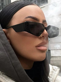 Geometric Sunglasses — vista frontale