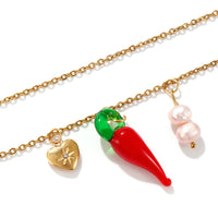 Glass Chilli Pendant Necklace — vista laterale