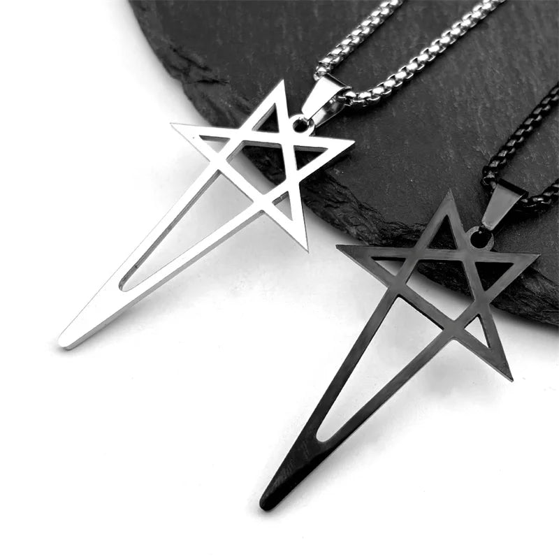 Gothic Star Pendant Necklace — dettaglio della stampa