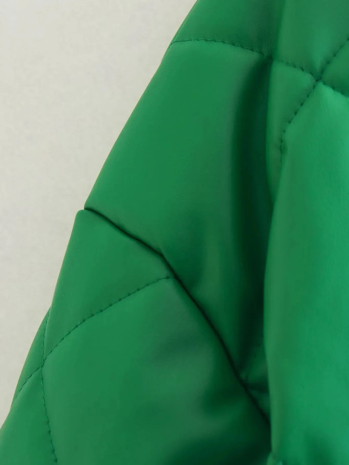Green PU Leather Loose Lapel Jackets — dettaglio della stampa