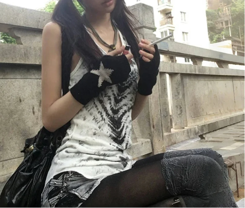 Grunge Monochrome Tank Top — dettaglio