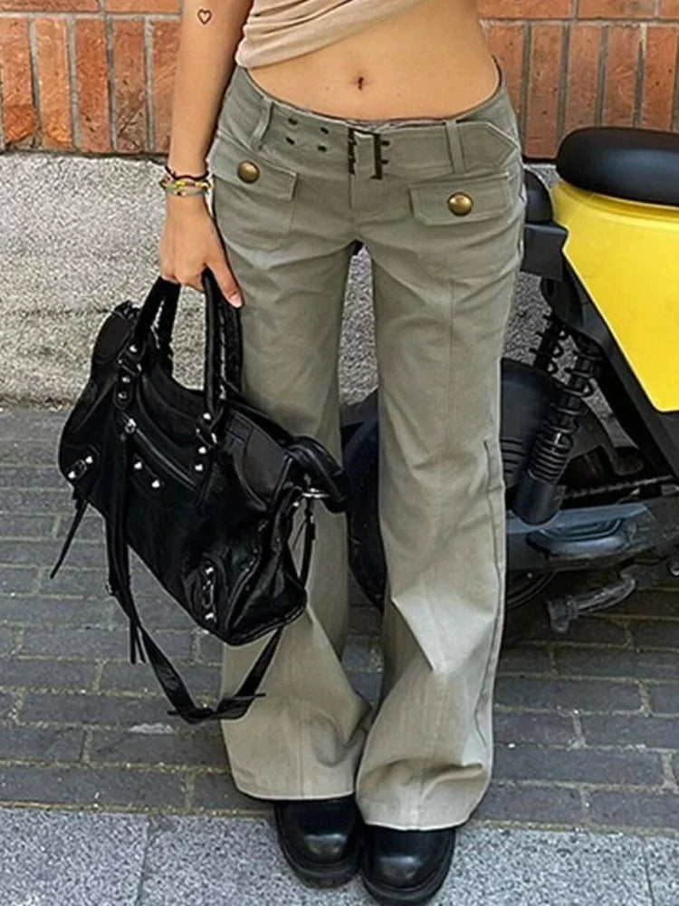 Grunge Vintage Old Money Style Low Rise Bootcut Jeans — vista frontale