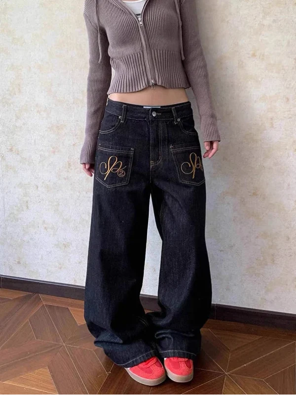 Grunge Wings Embroidered Graphic Baggy Low Rise Jeans — dettaglio della stampa