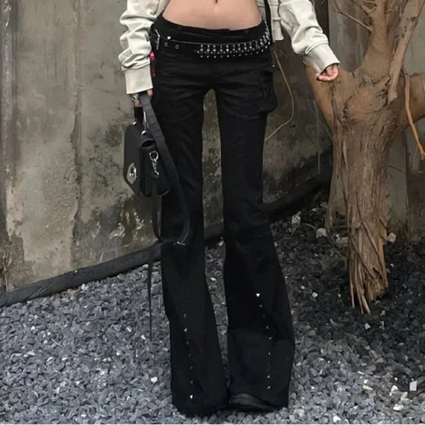 Gunsliger Black Low Waist Flared Jeans — vista frontale