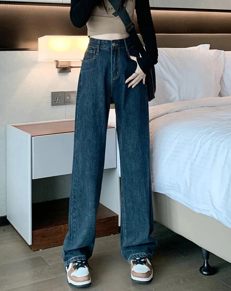 High Waist Dark Blue Straight Essential Denim Jeans — vista frontale