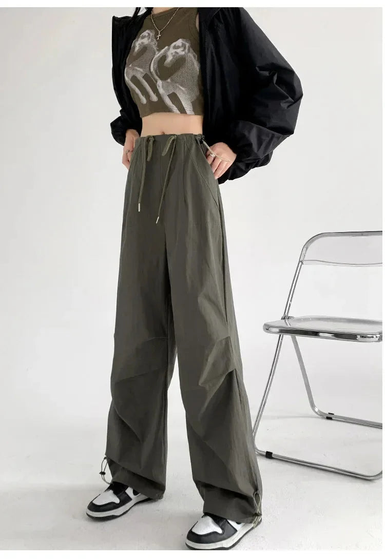 High Waist Parachute Pants — vista laterale