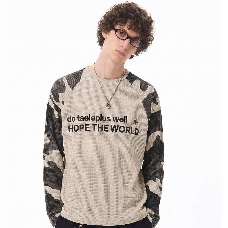 "Hope" Camouflage Sleeve Long Sleeve Top — dettaglio della stampa