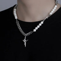Imitation Pearl Cross Pendant Necklace — dettaglio del tessuto