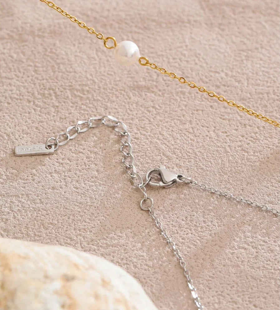 Imitation Pearls Zirconia Layered Chain Necklace — vista laterale