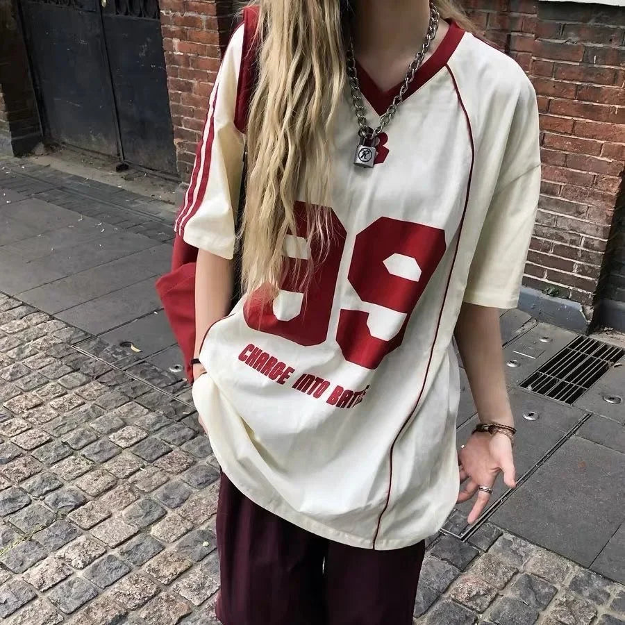 Into Battle V Neck Old School Soccer Jersey — in alternativa