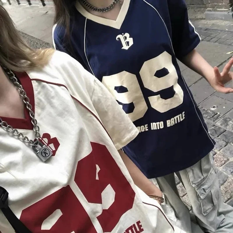 Into Battle V Neck Old School Soccer Jersey — dettaglio