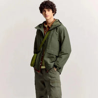 Layered Windbreaker Jacket — dettaglio