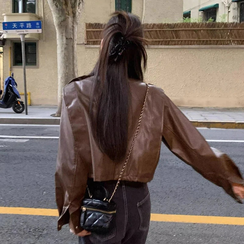Leather Vintage Cropped Moto Jacket — vista posteriore
