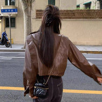Leather Vintage Cropped Moto Jacket — vista posteriore