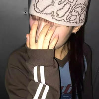 Letter Jacquard Graphic Beanie — in alternativa