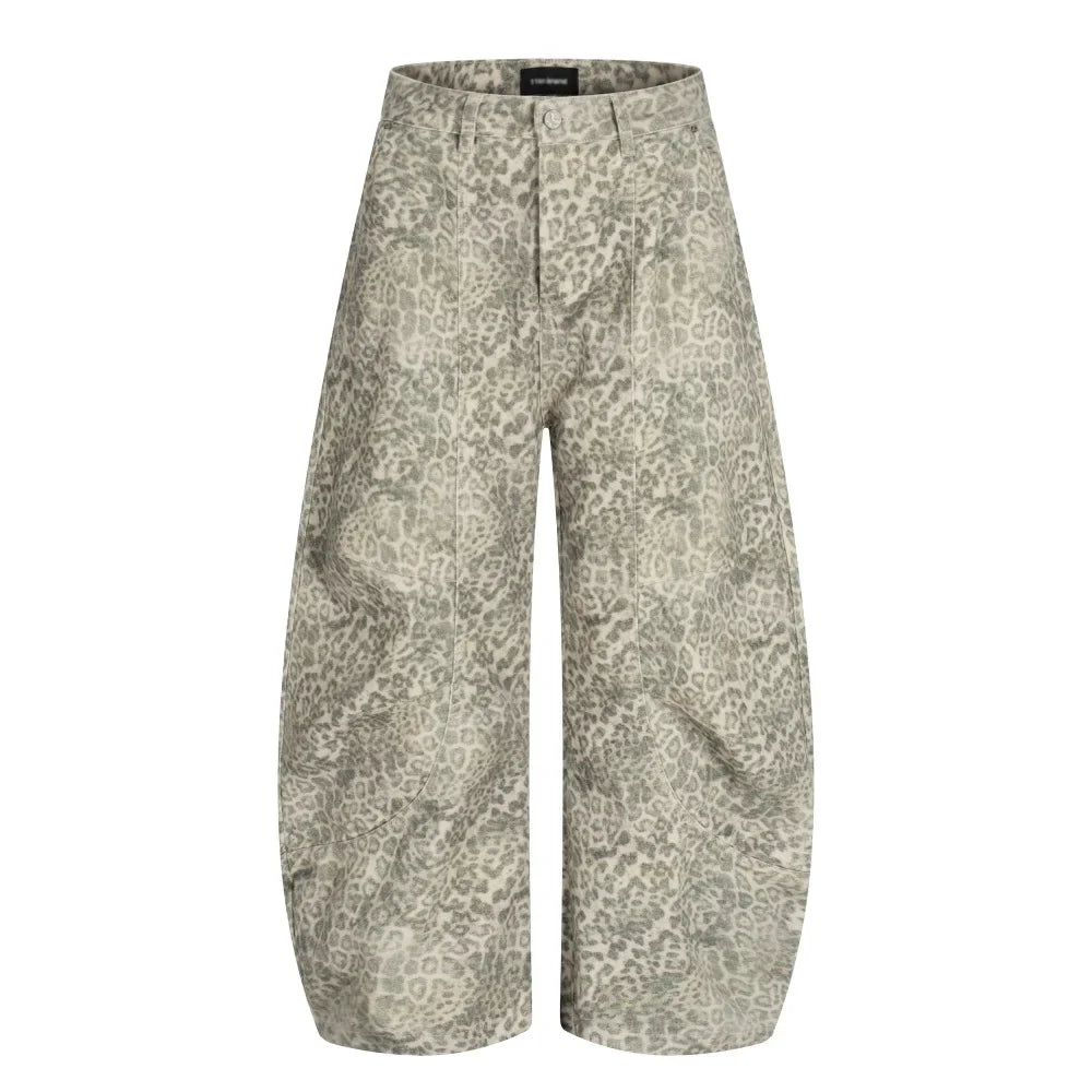 Light Leopard Print Baggy Denim Curved Barrel Jeans — vista frontale