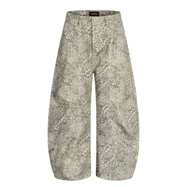 Light Leopard Print Baggy Denim Curved Barrel Jeans — vista frontale