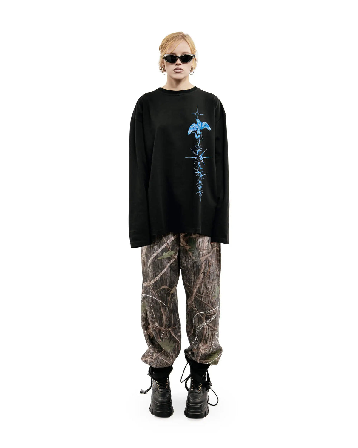 Long Sleeve Holy Graphic Top T Shirt — in alternativa