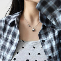 Minimalist 3D Star Pendant — dettaglio