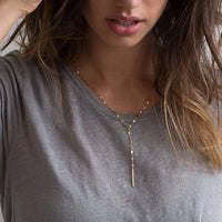 Minimalist Pendant Choker Necklace — dettaglio della stampa