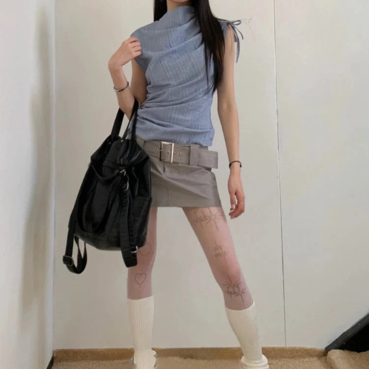 Minimalist Sleeveless Chic Top — in alternativa