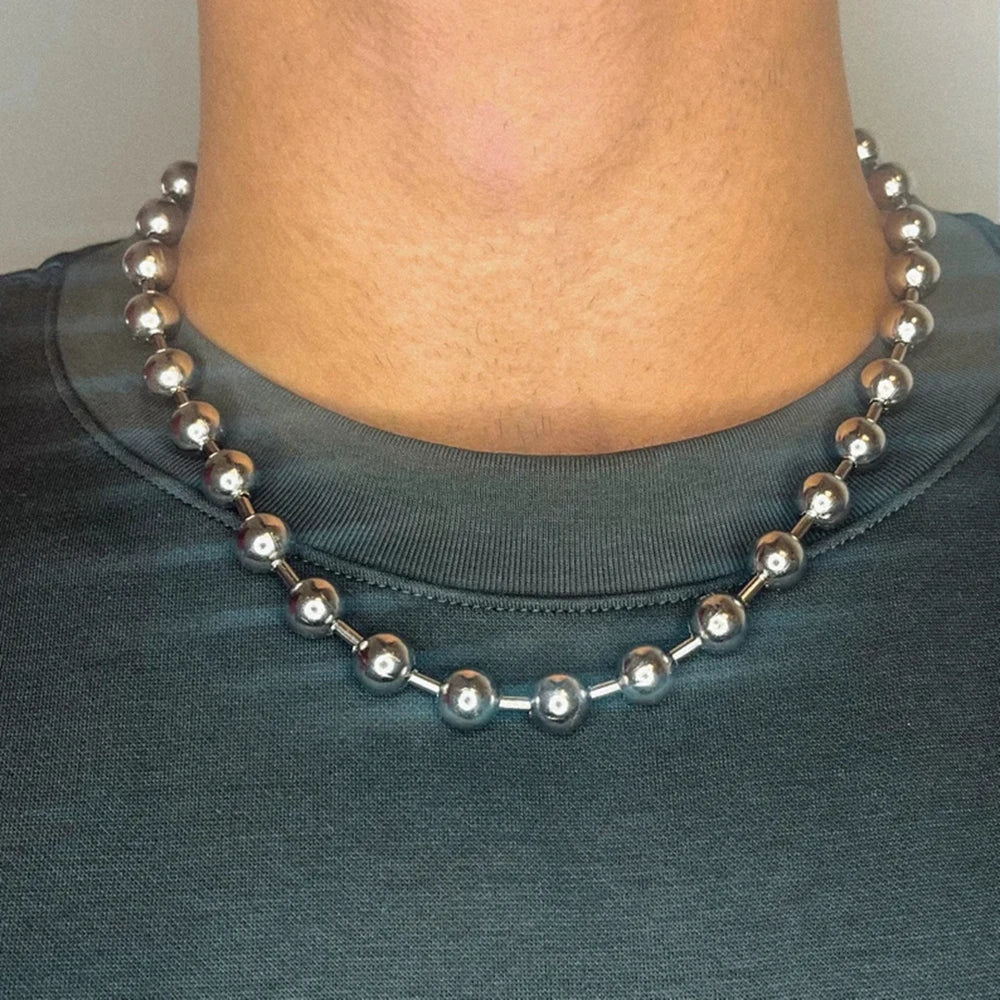 Oversized 10mm Ball Chain Choker Necklace — vista posteriore