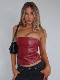 PU Leather Shiny Strapless Bandeau Tube Top — vista frontale