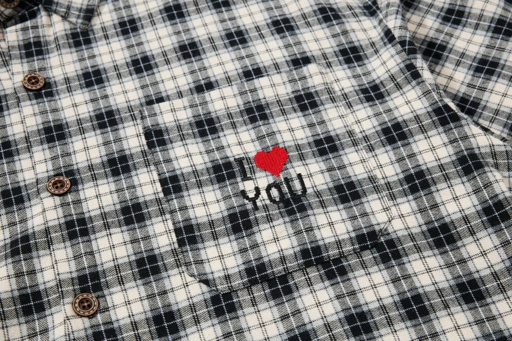 Plaid "I Love You" Embroidered Long Sleeve Shirt — in alternativa