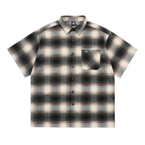 Plaid Short Sleeve Button Down Shirt — vista frontale