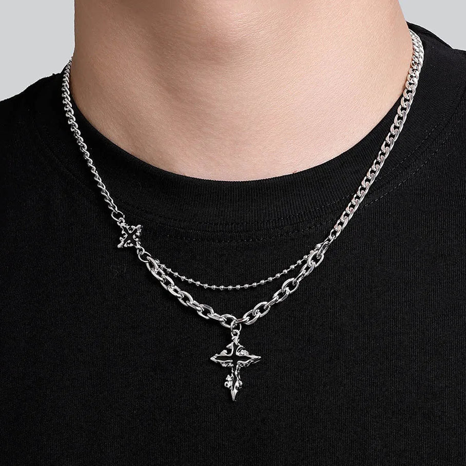 Punk Black Flame Cross Necklace — dettaglio della stampa