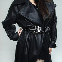 Punk Studded Rivet Belt — vista laterale