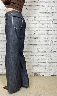 Raw Look Vintage Grunge Low Waist Bootcut Jeans — vista posteriore