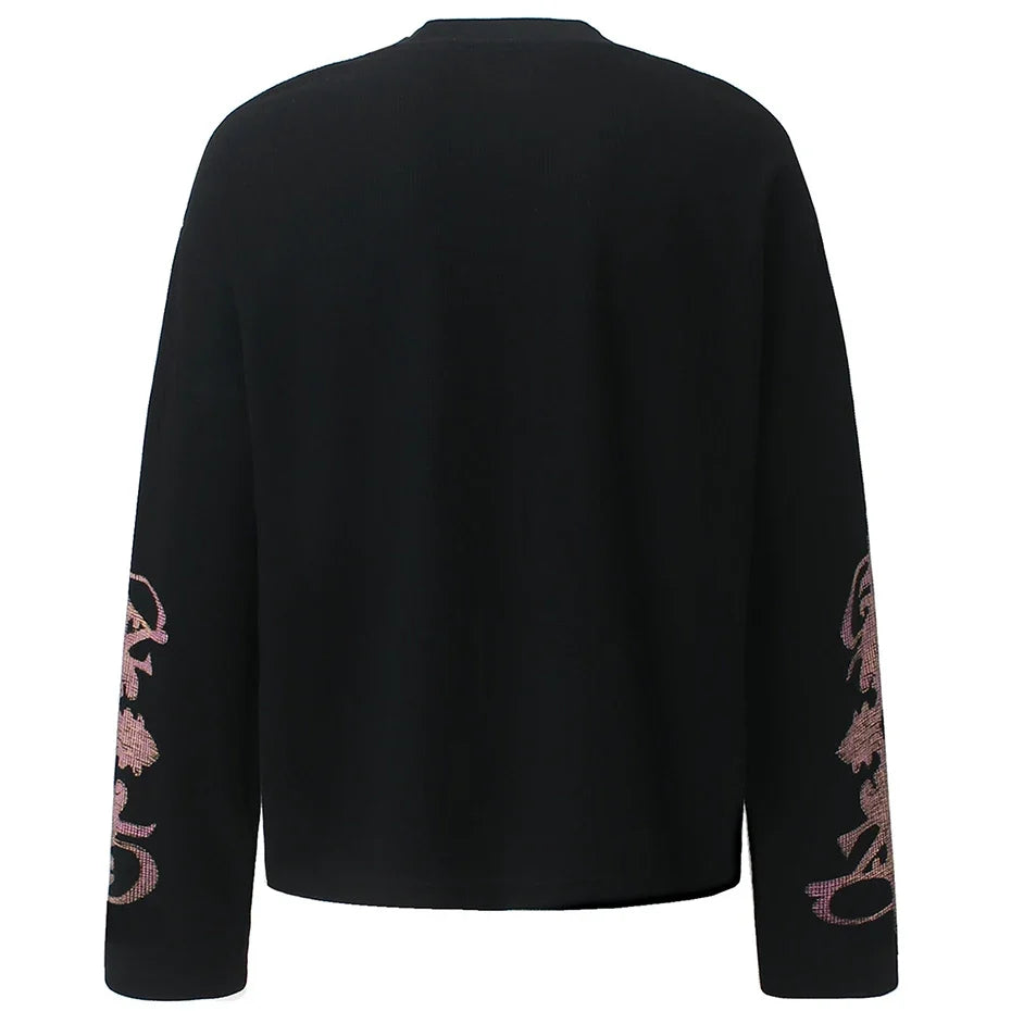 "Regal" Rivet Graphic Long Sleeve Top — vista posteriore